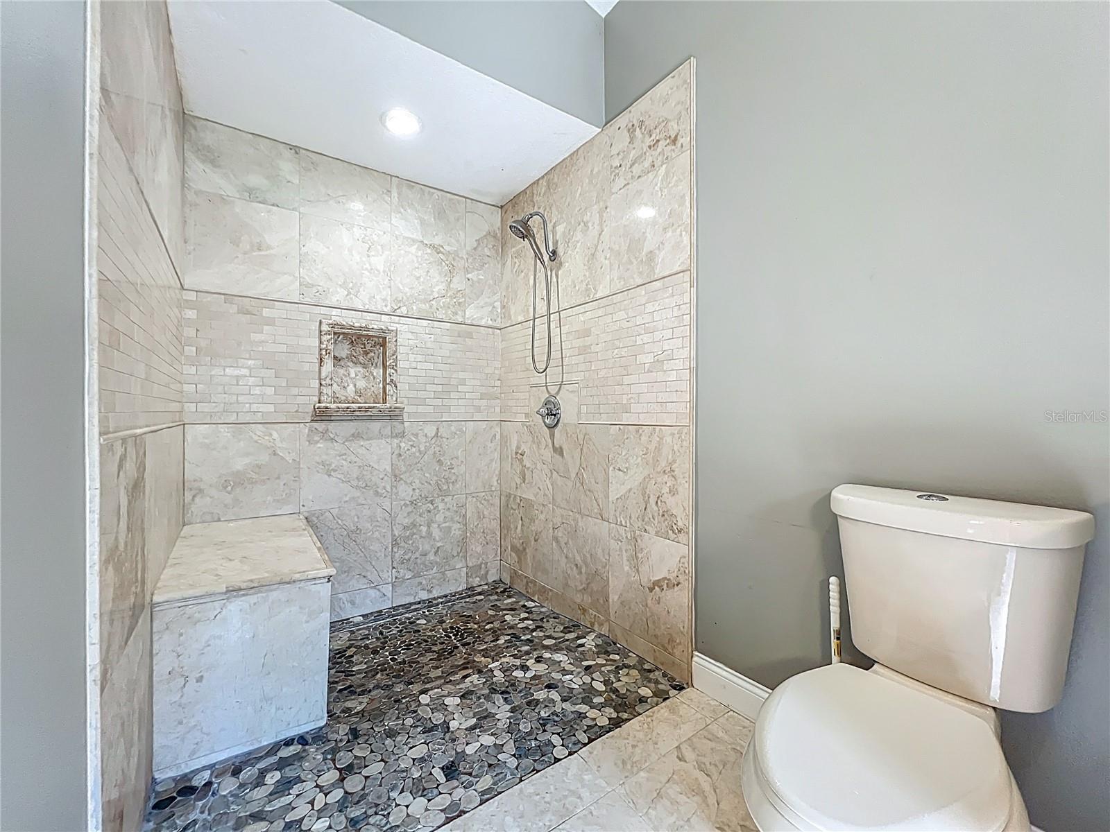 Image 32 of 47 For 1205 Forest Circle