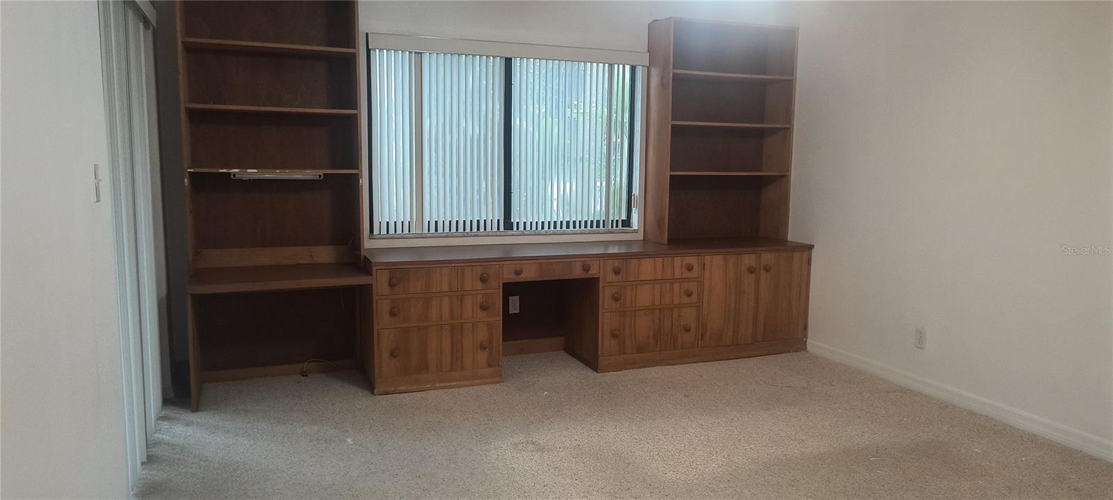 Image 9 of 21 For 1611 Minutemen Causeway 111