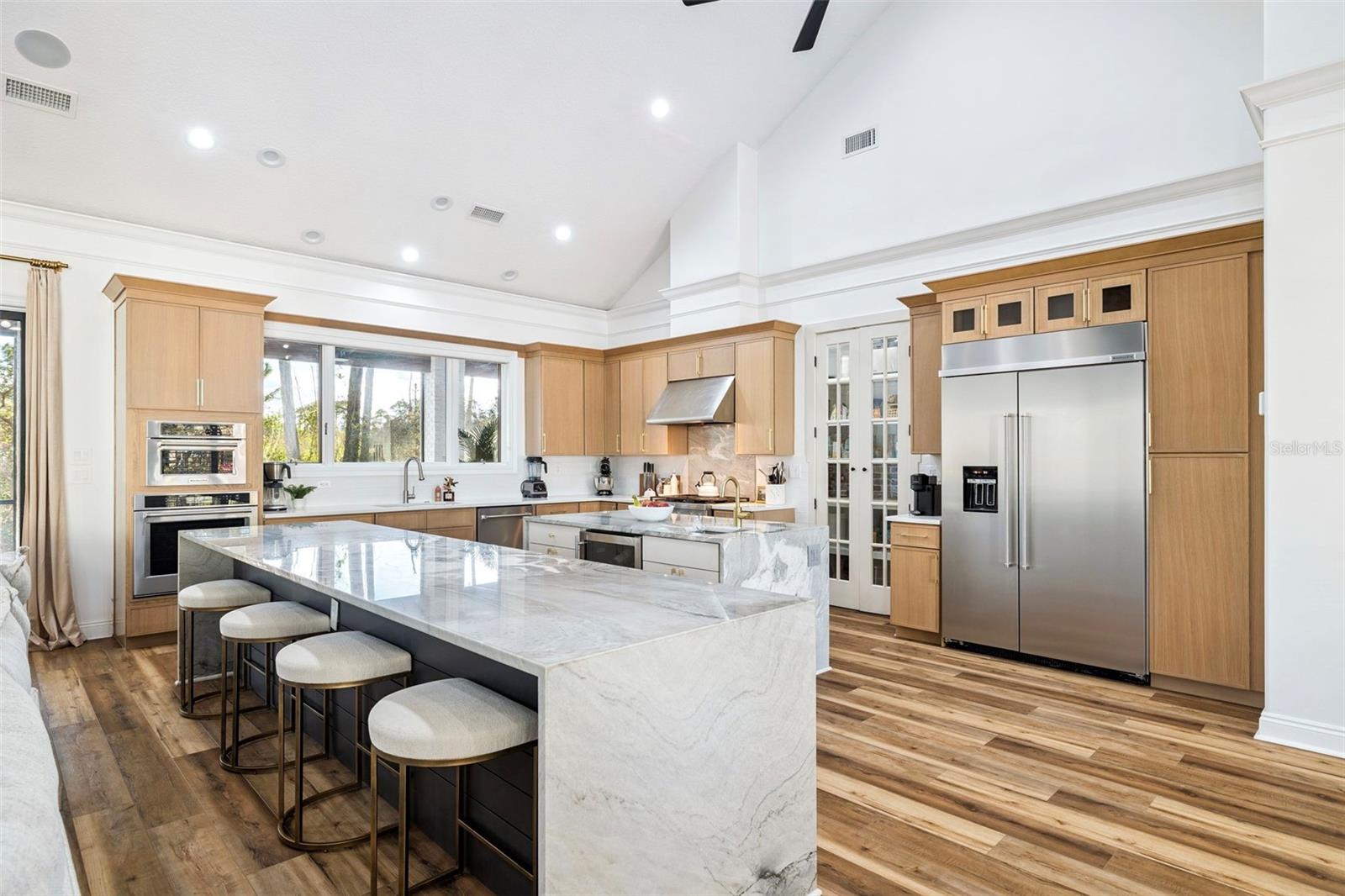 Image 16 of 81 For 410 Windjammer Court