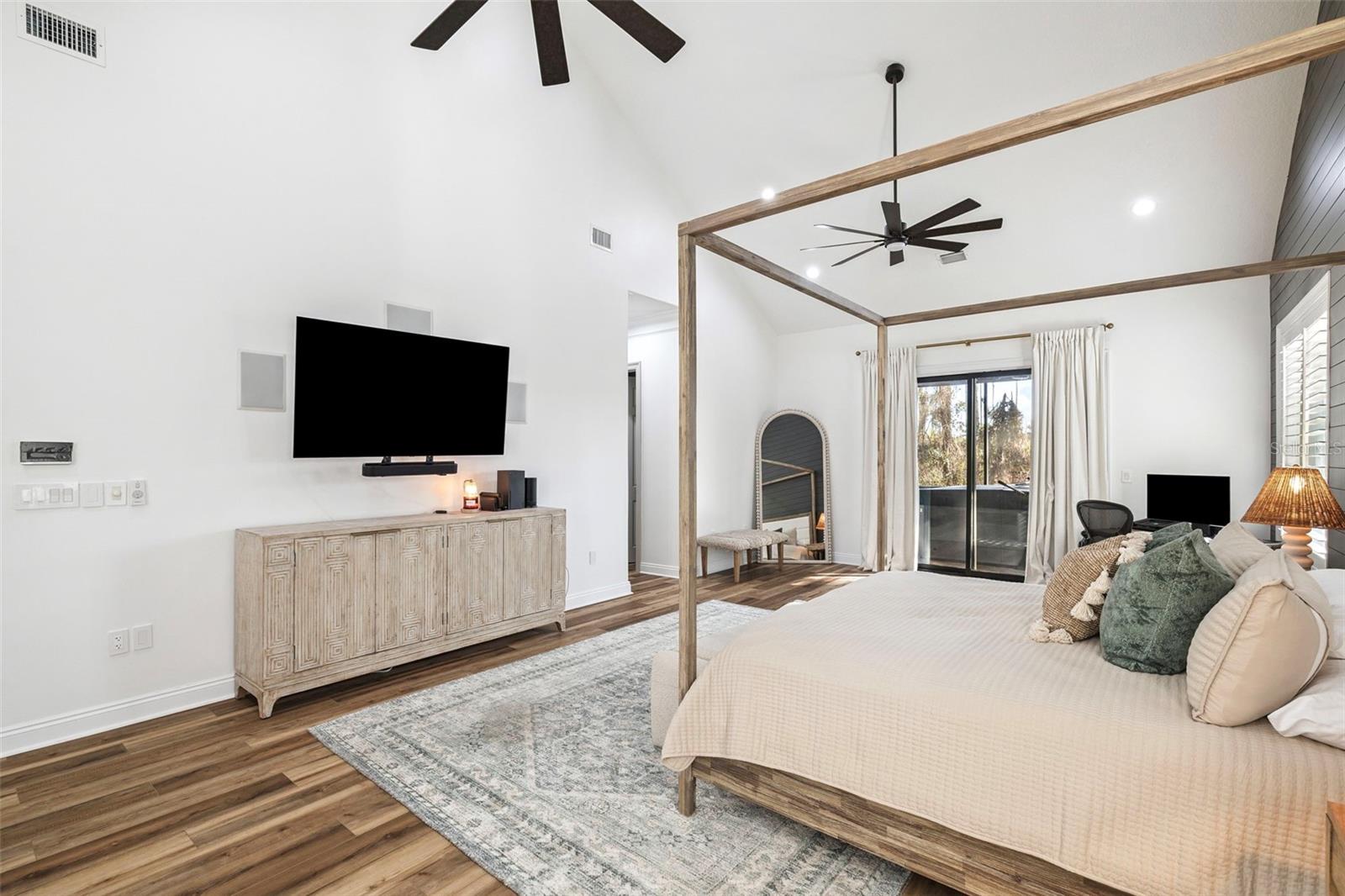 Image 25 of 81 For 410 Windjammer Court