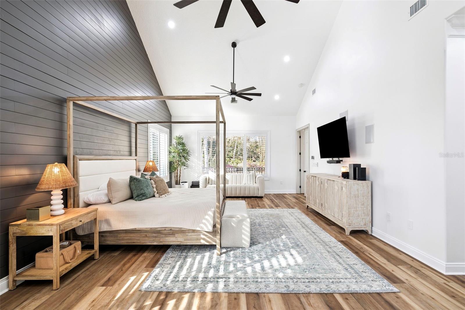 Image 26 of 81 For 410 Windjammer Court