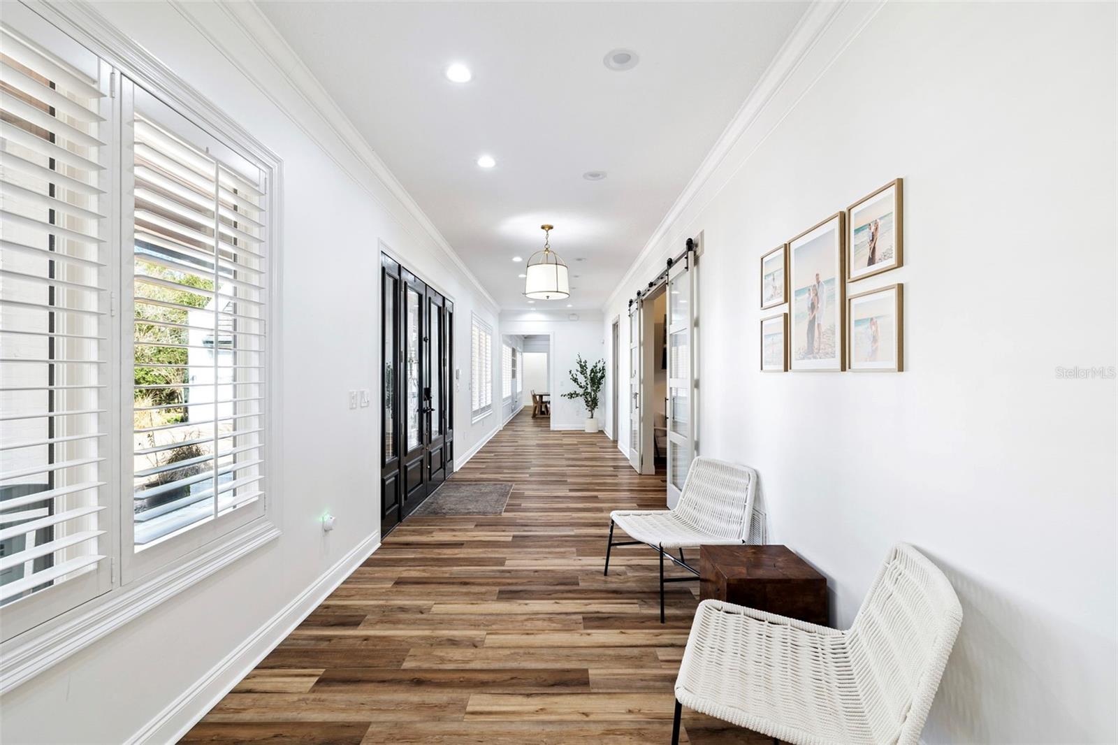 Image 4 of 81 For 410 Windjammer Court