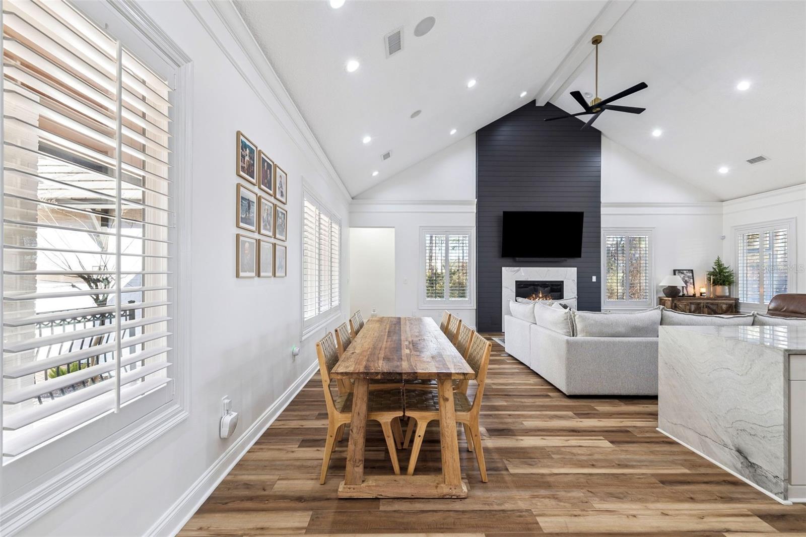 Image 5 of 81 For 410 Windjammer Court