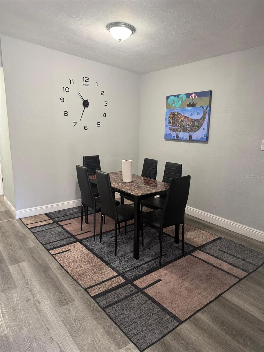 Image 4 of 7 For 4612 Seybold Avenue