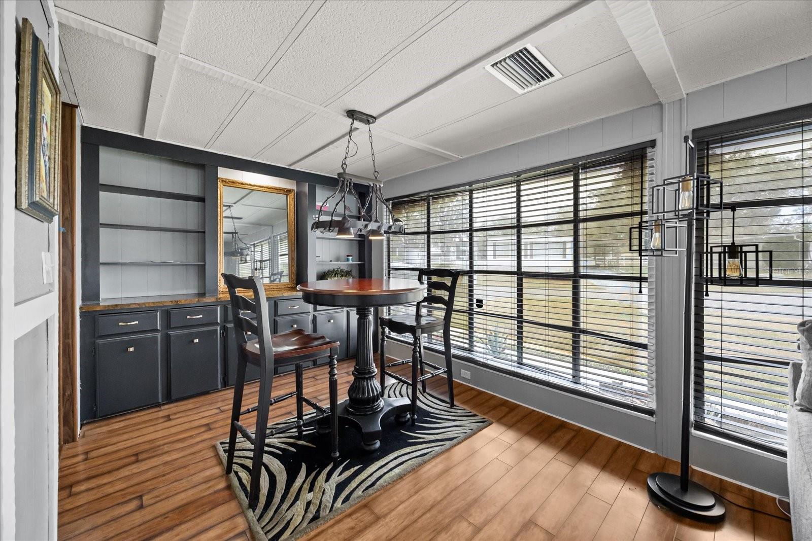 Image 12 of 45 For 2129 Oak Grove Drive 58