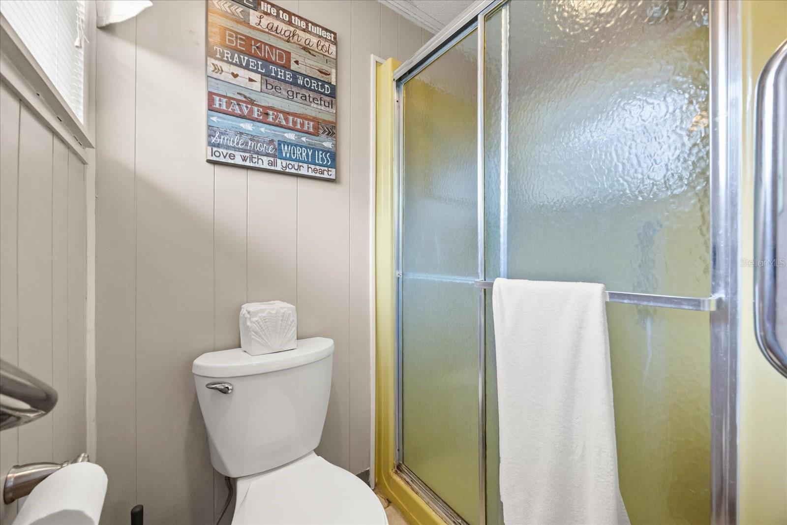 Image 18 of 45 For 2129 Oak Grove Drive 58