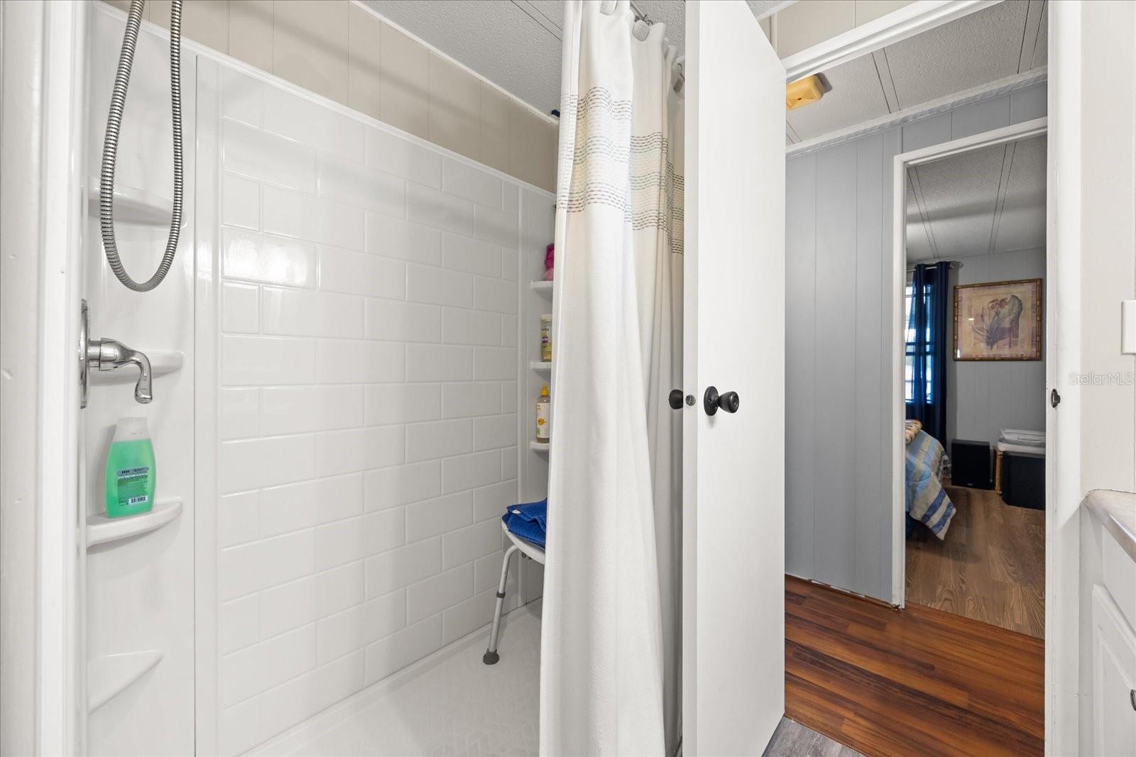 Image 22 of 45 For 2129 Oak Grove Drive 58