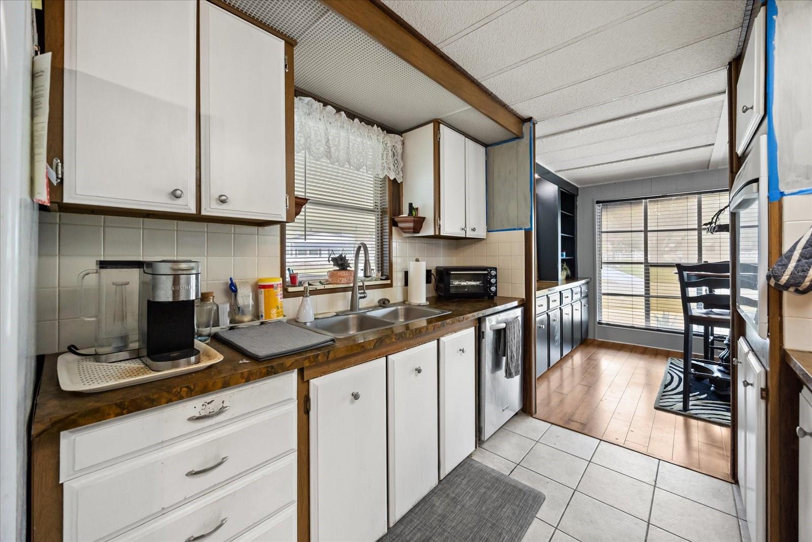 Image 8 of 45 For 2129 Oak Grove Drive 58