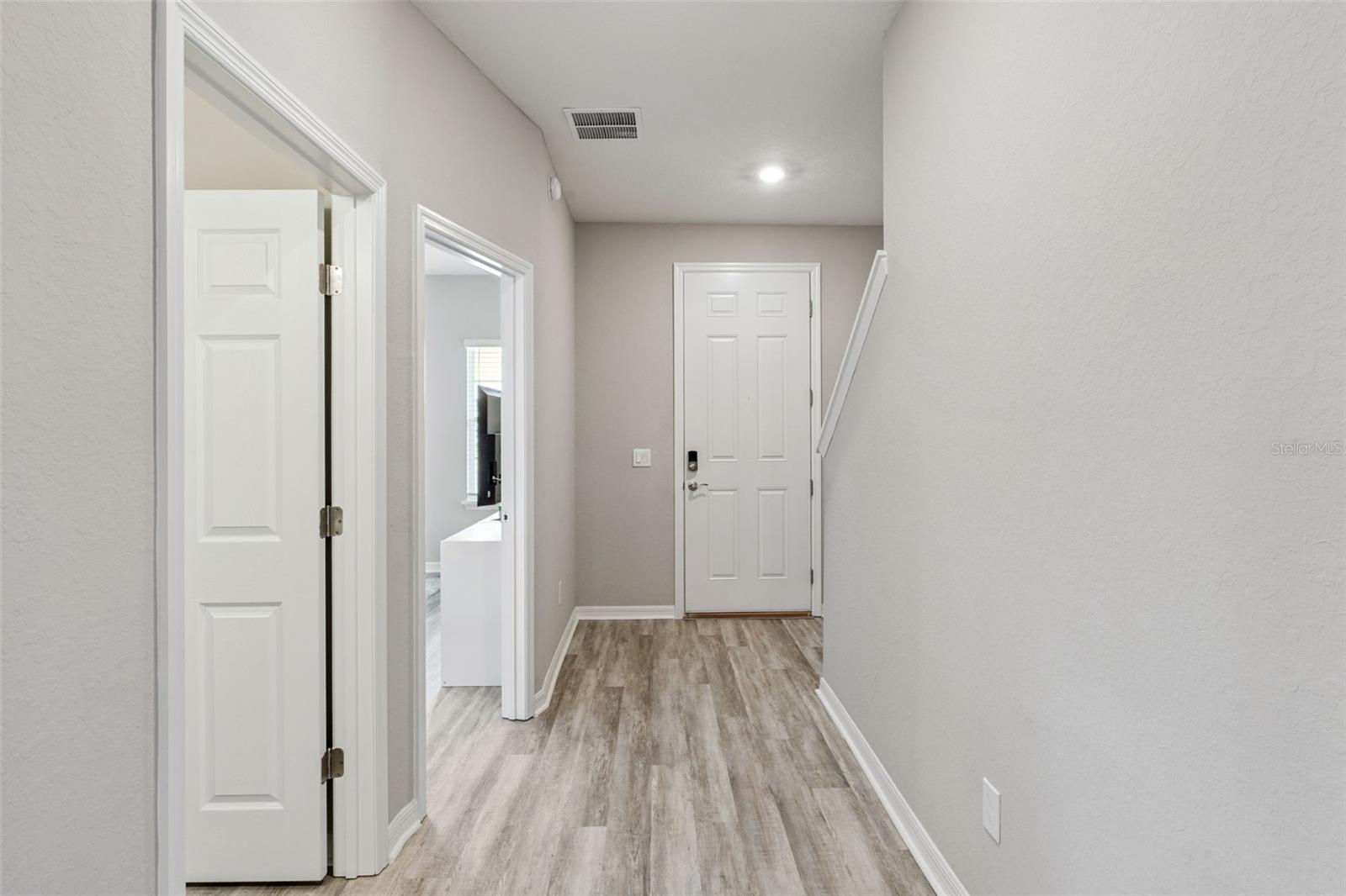 Image 17 of 57 For 469 Silverbell Trail