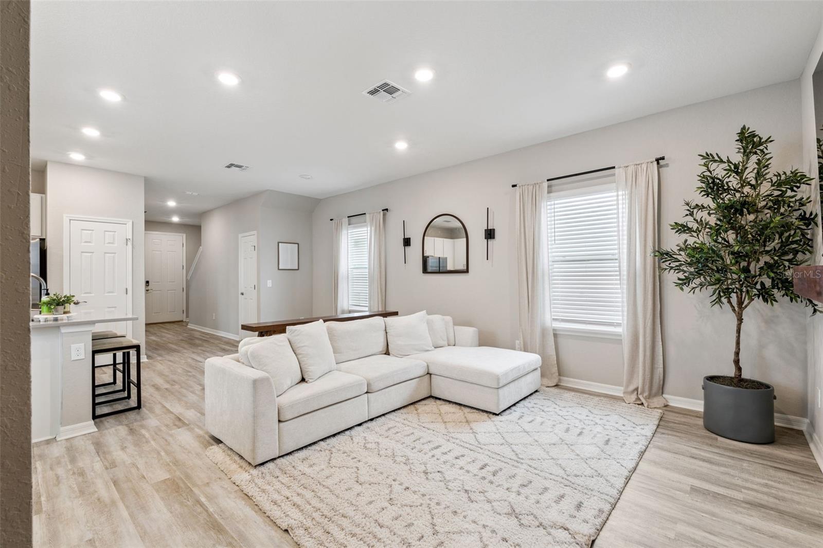 Image 20 of 57 For 469 Silverbell Trail