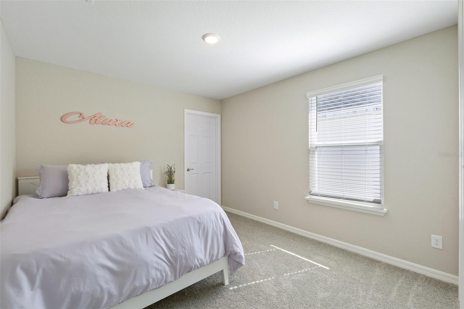 Image 34 of 57 For 469 Silverbell Trail