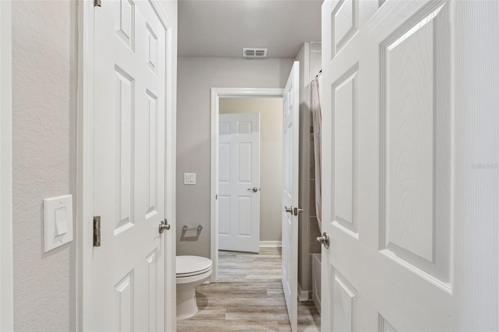 Image 38 of 57 For 469 Silverbell Trail