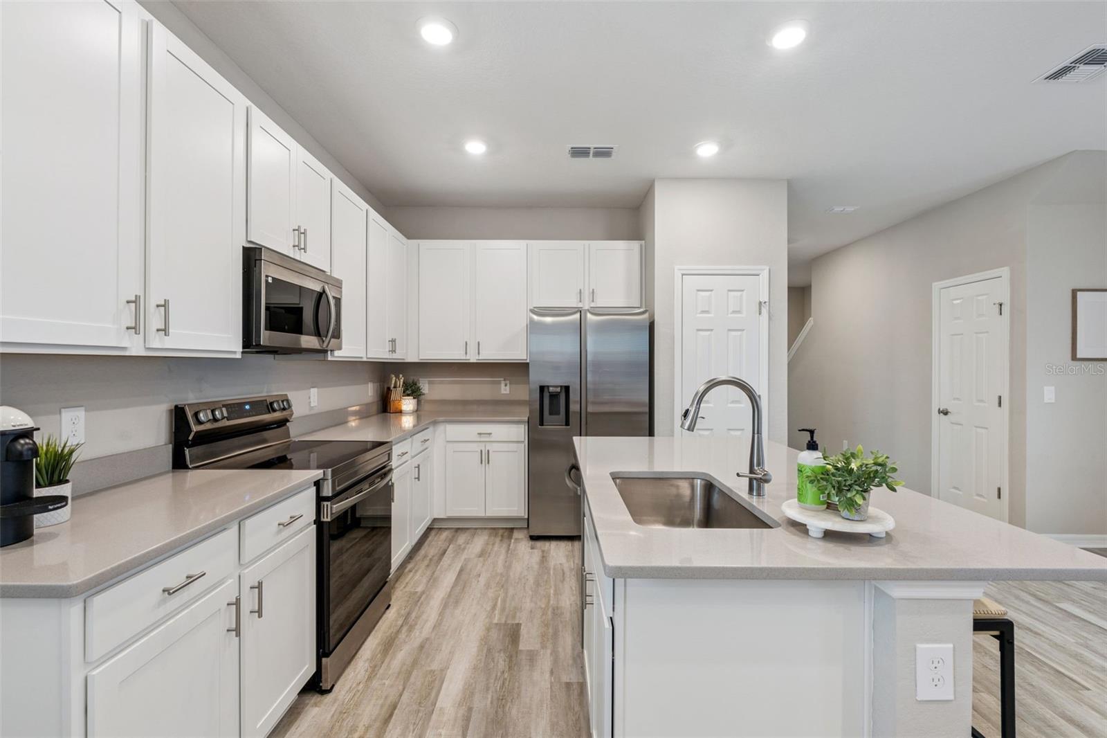 Image 4 of 57 For 469 Silverbell Trail