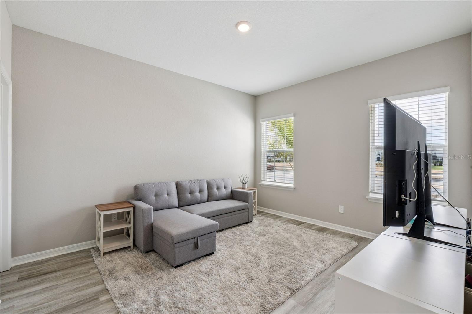 Image 6 of 57 For 469 Silverbell Trail