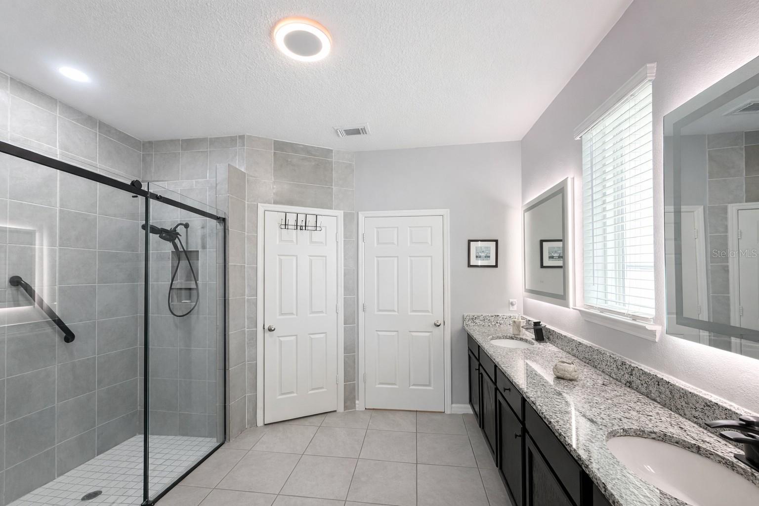 Image 18 of 36 For 4054 Pindo Palm Ln