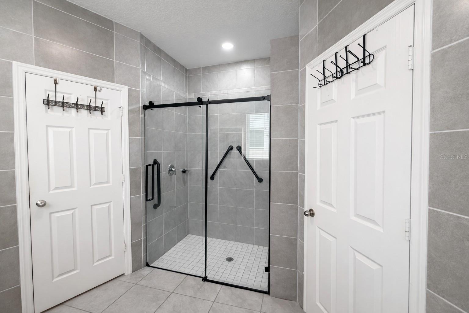 Image 19 of 36 For 4054 Pindo Palm Ln