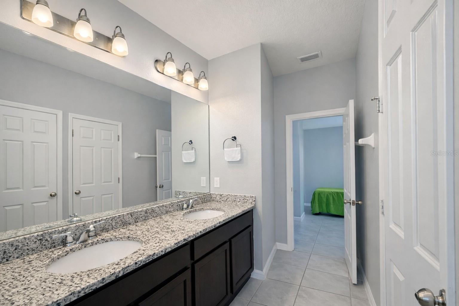 Image 25 of 36 For 4054 Pindo Palm Ln