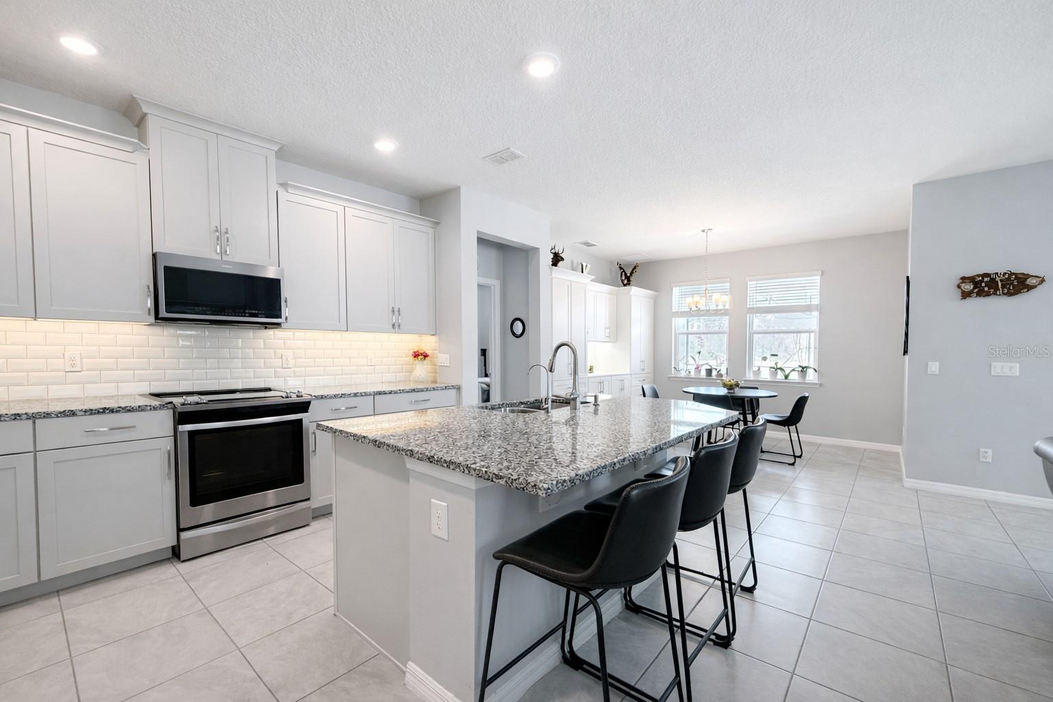 Image 7 of 36 For 4054 Pindo Palm Ln