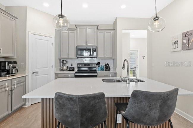 Image 10 of 53 For 16153 Water Spring Boulevard