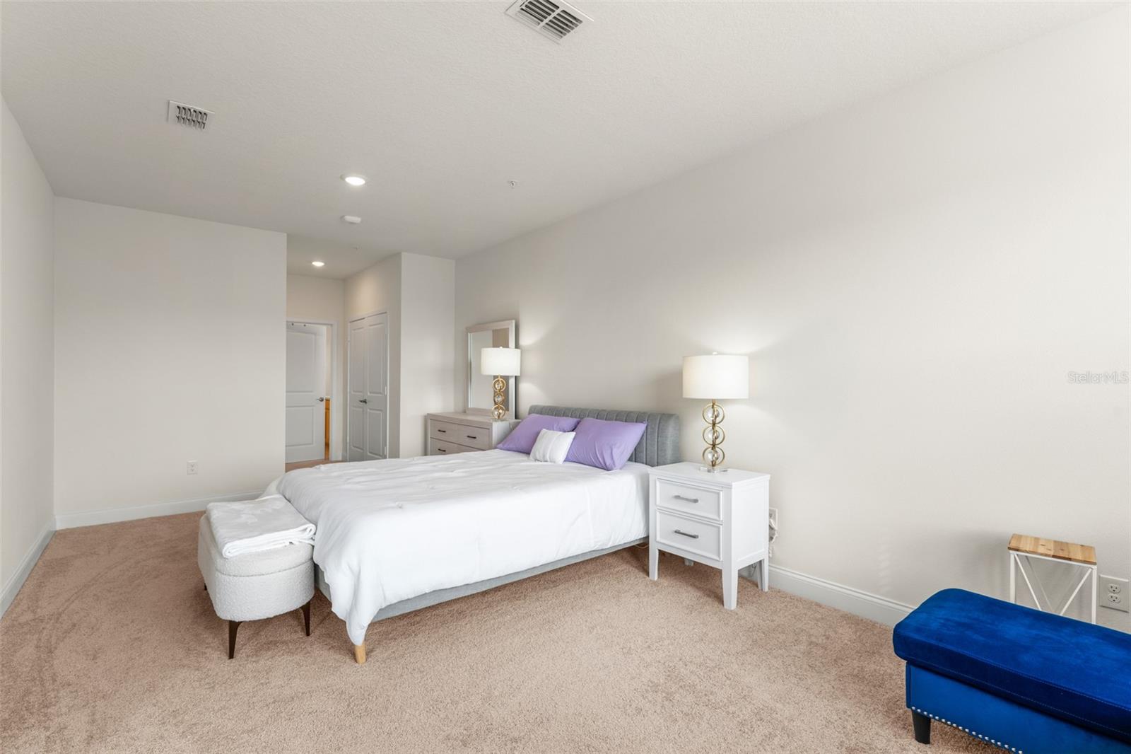 Image 16 of 42 For 7521 Laureate Boulevard 5308