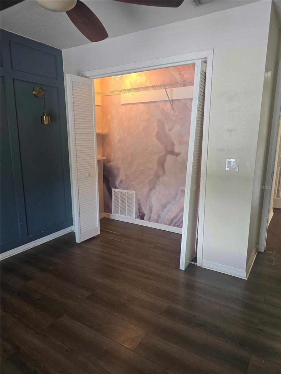 Image 20 of 48 For 671 Cadillac Drive