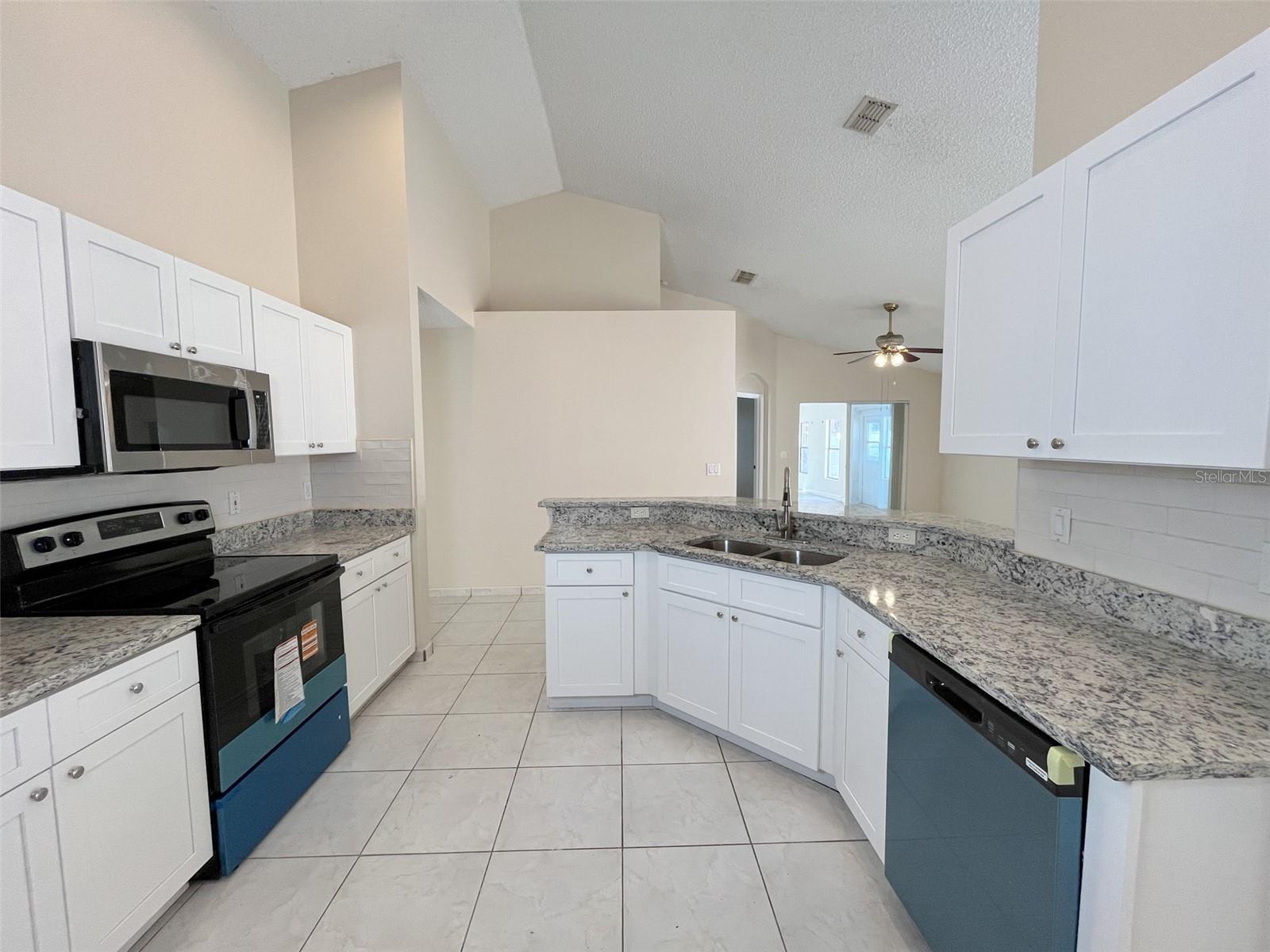 Image 14 of 38 For 1902 Palmetto Pine Lane