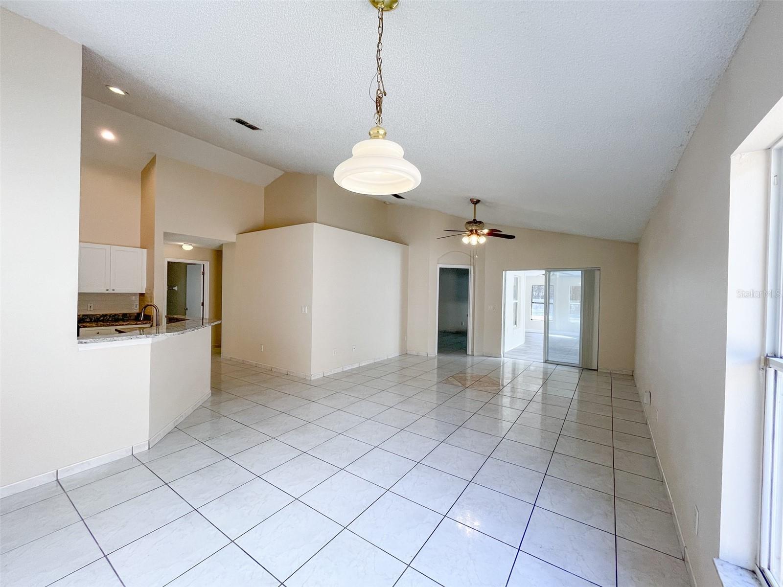 Image 2 of 38 For 1902 Palmetto Pine Lane