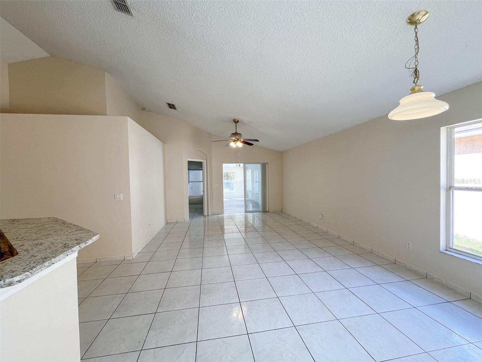 Image 5 of 38 For 1902 Palmetto Pine Lane