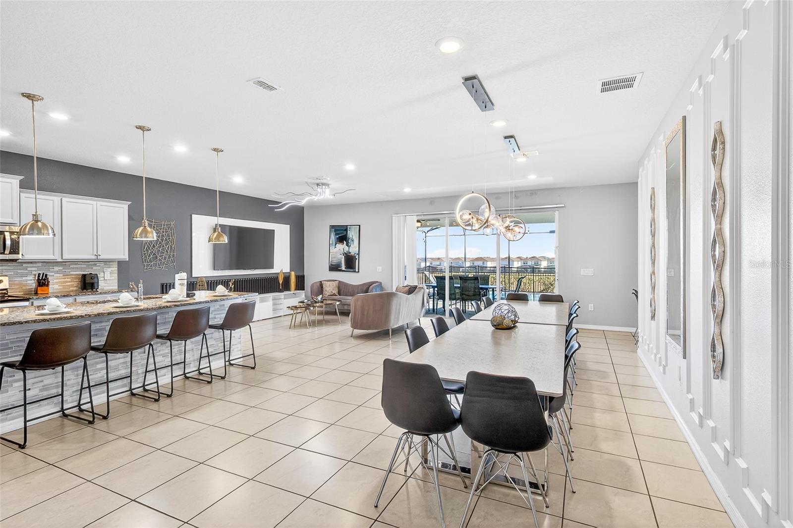 Image 18 of 67 For 3711 Lana Avenue