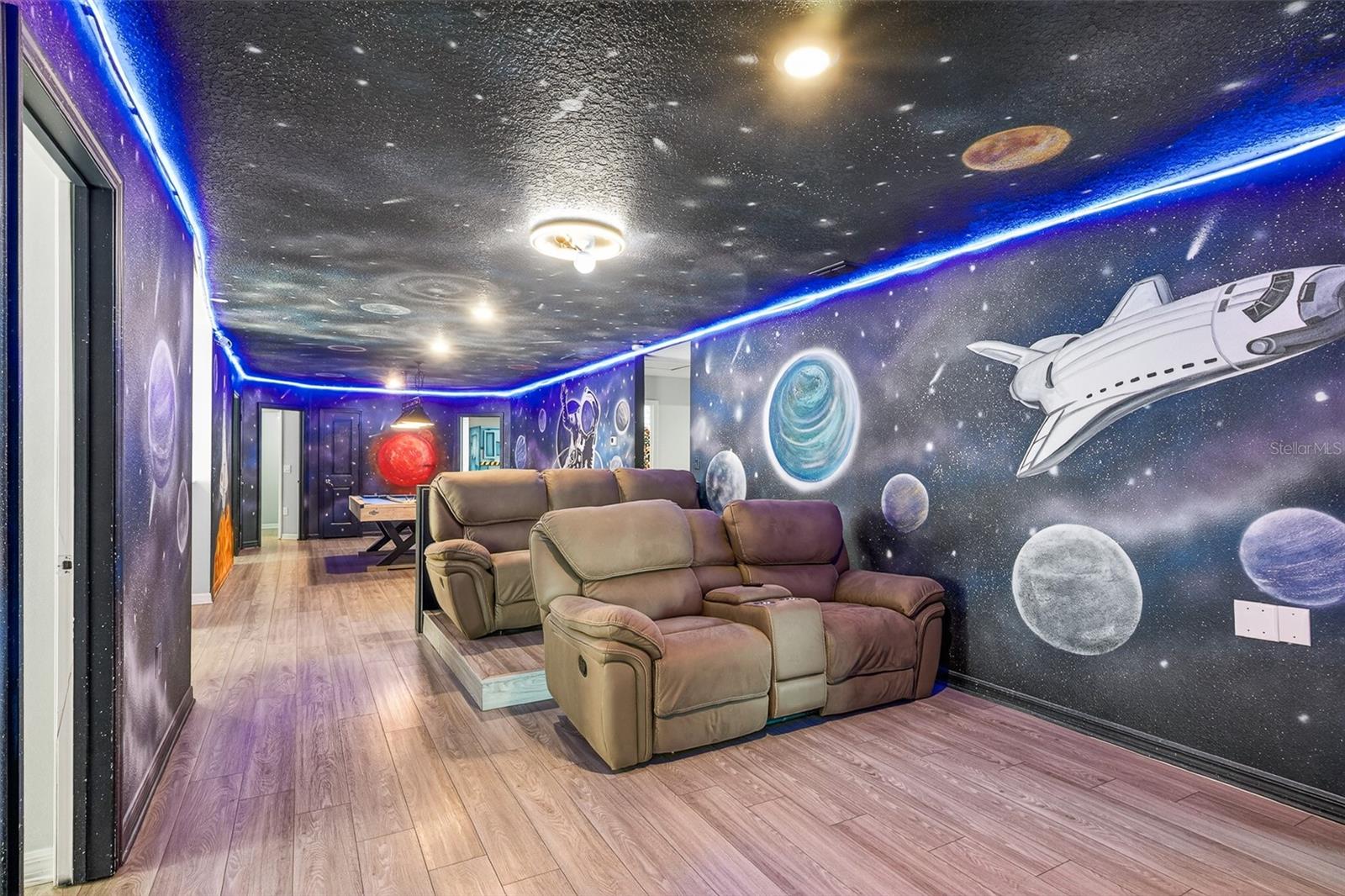 Image 33 of 67 For 3711 Lana Avenue