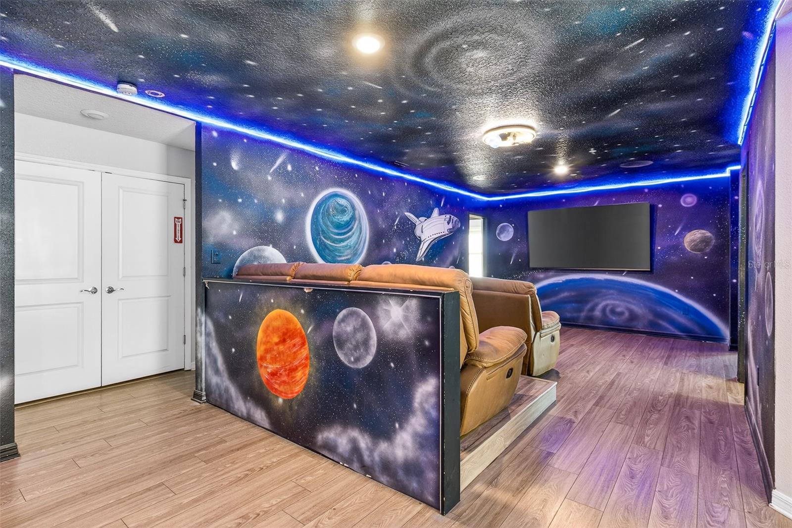 Image 34 of 67 For 3711 Lana Avenue