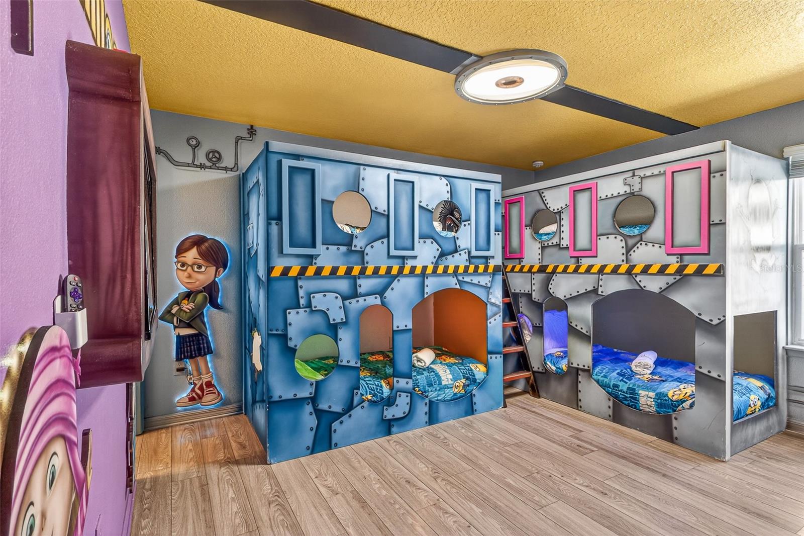 Image 37 of 67 For 3711 Lana Avenue