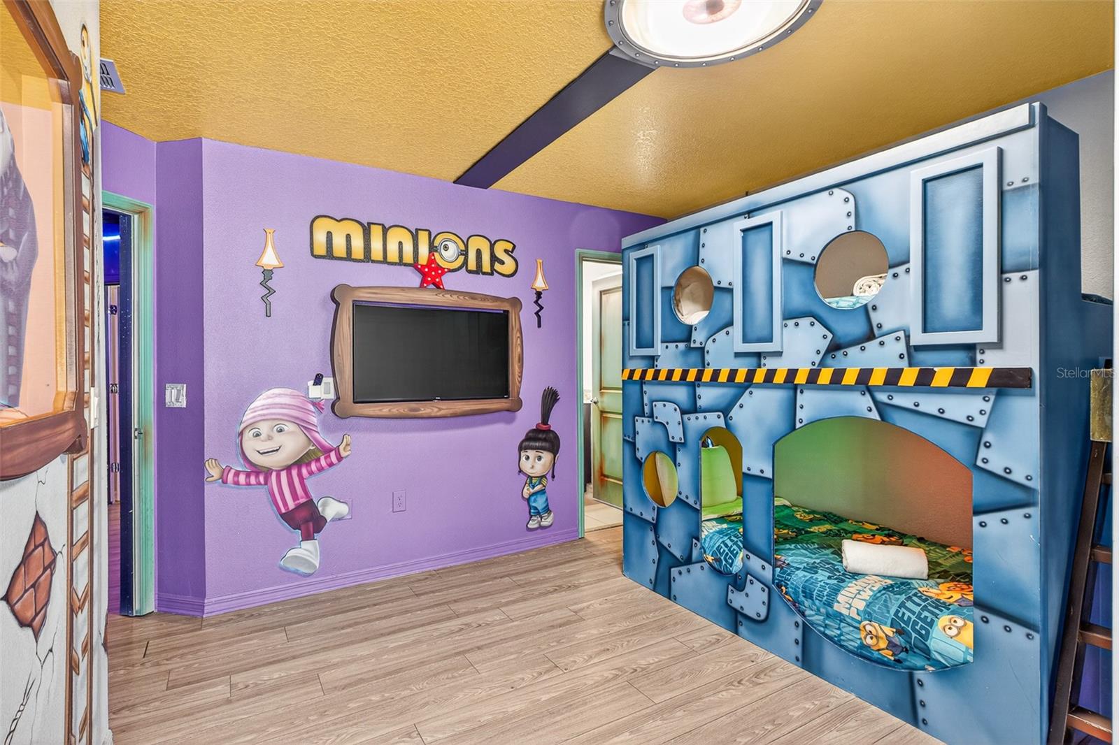 Image 38 of 67 For 3711 Lana Avenue