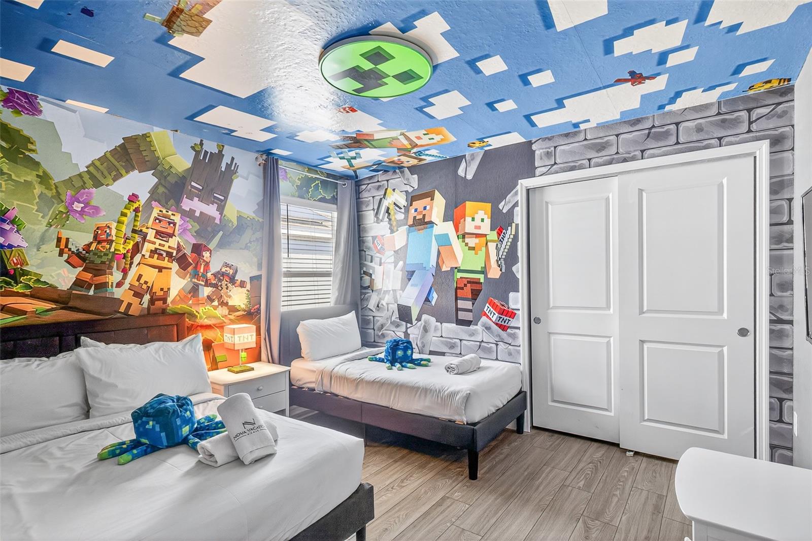 Image 41 of 67 For 3711 Lana Avenue