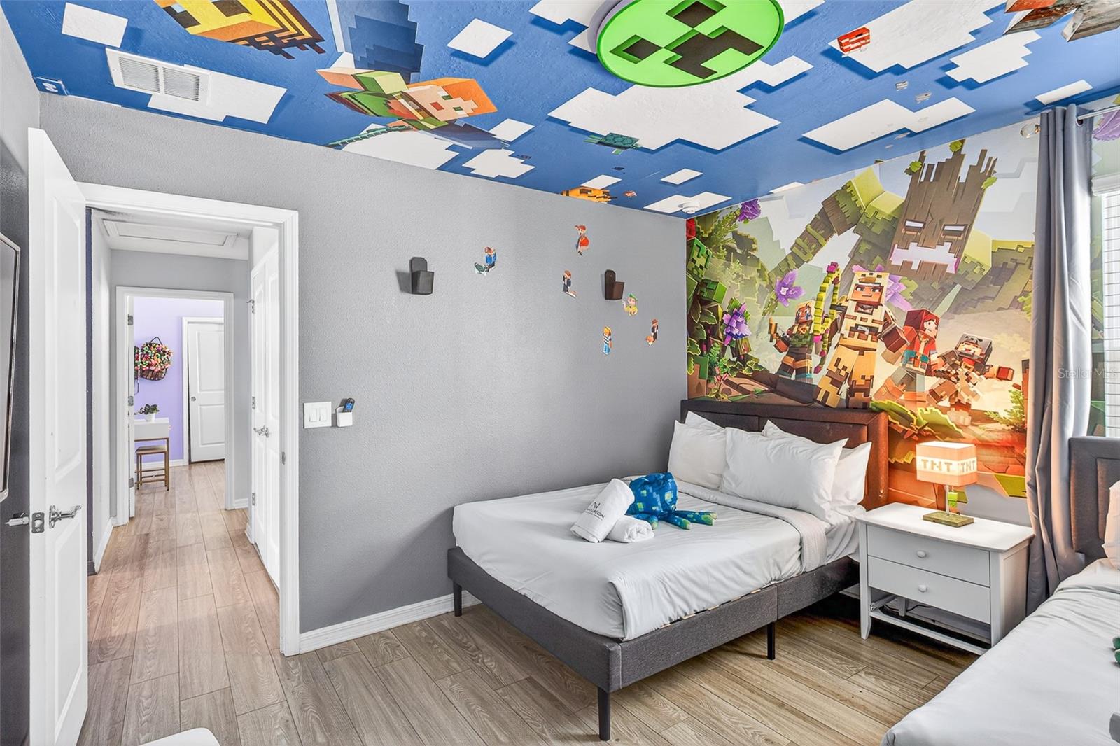 Image 42 of 67 For 3711 Lana Avenue