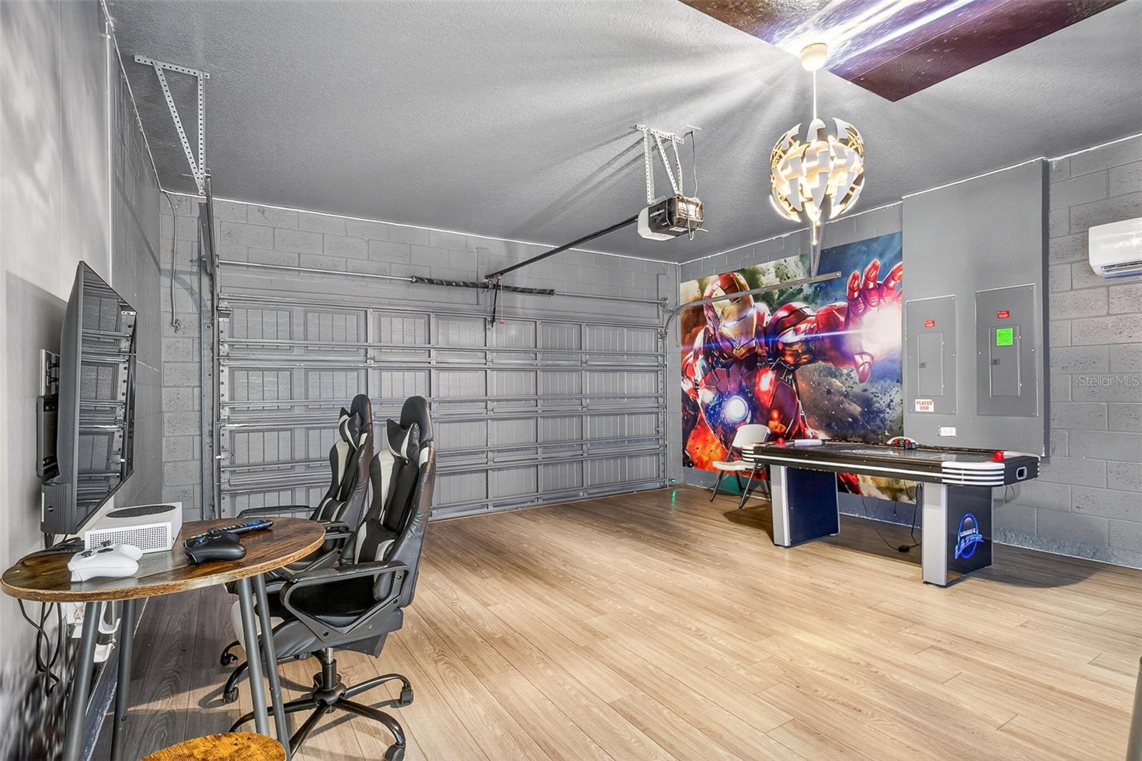 Image 53 of 67 For 3711 Lana Avenue