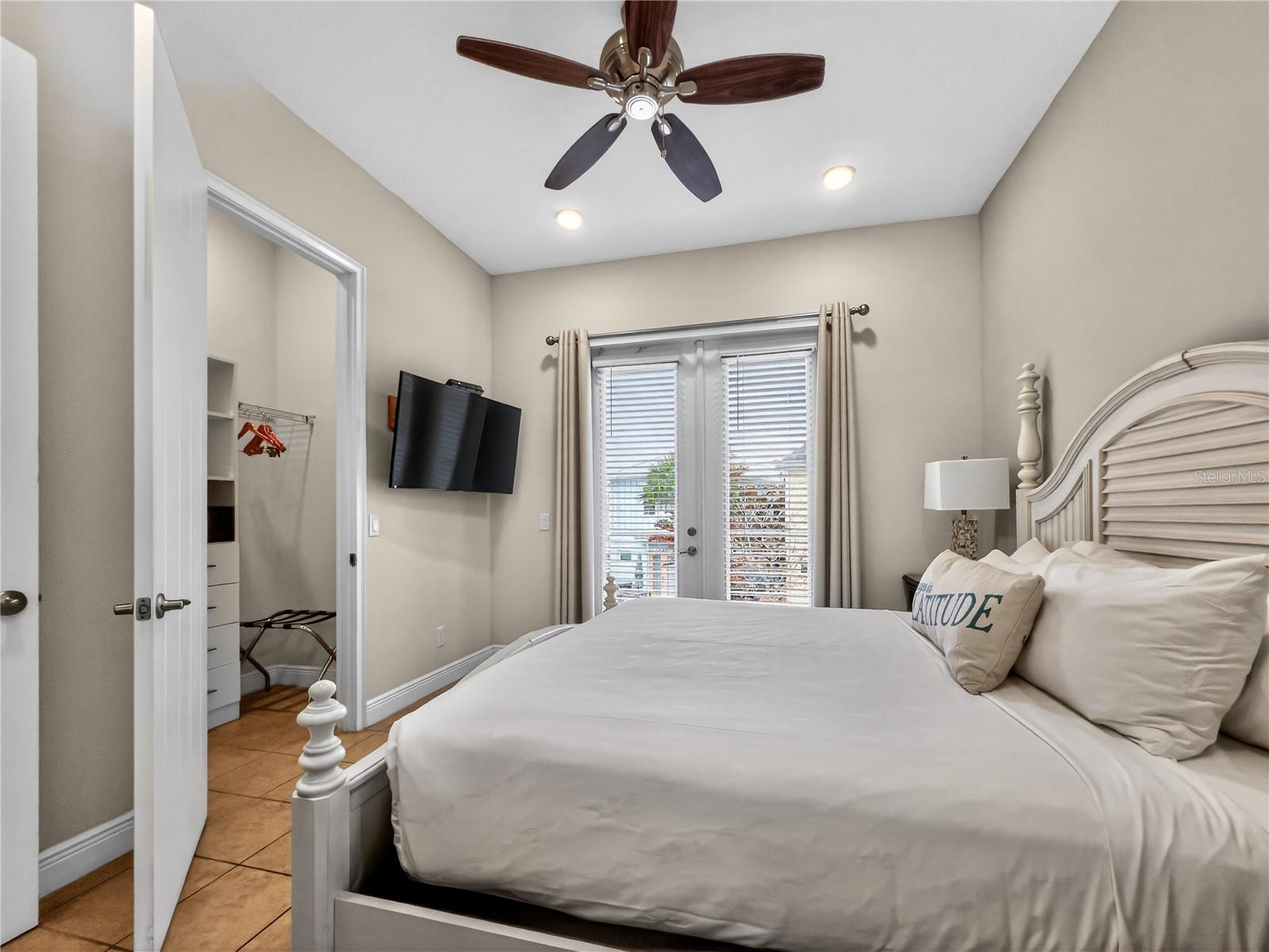 Image 26 of 43 For 8056 Dreamsicle Drive