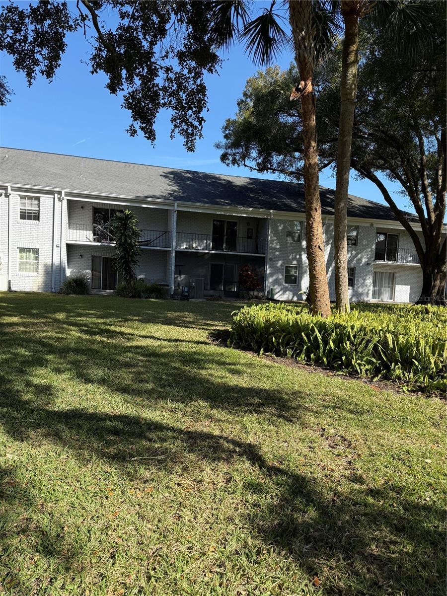 Image 34 of 41 For 102 Lewfield Circle 102