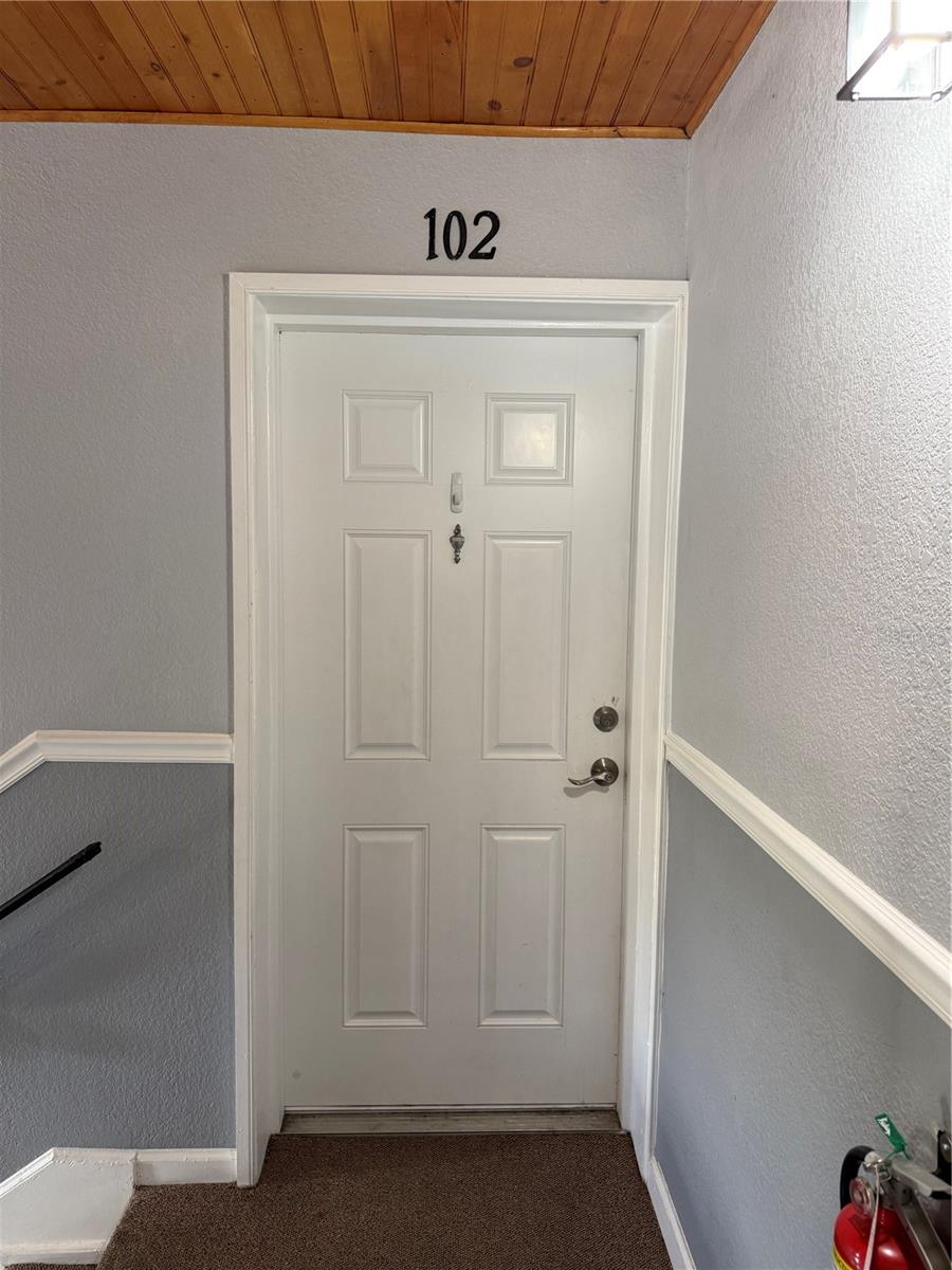 Image 5 of 41 For 102 Lewfield Circle 102