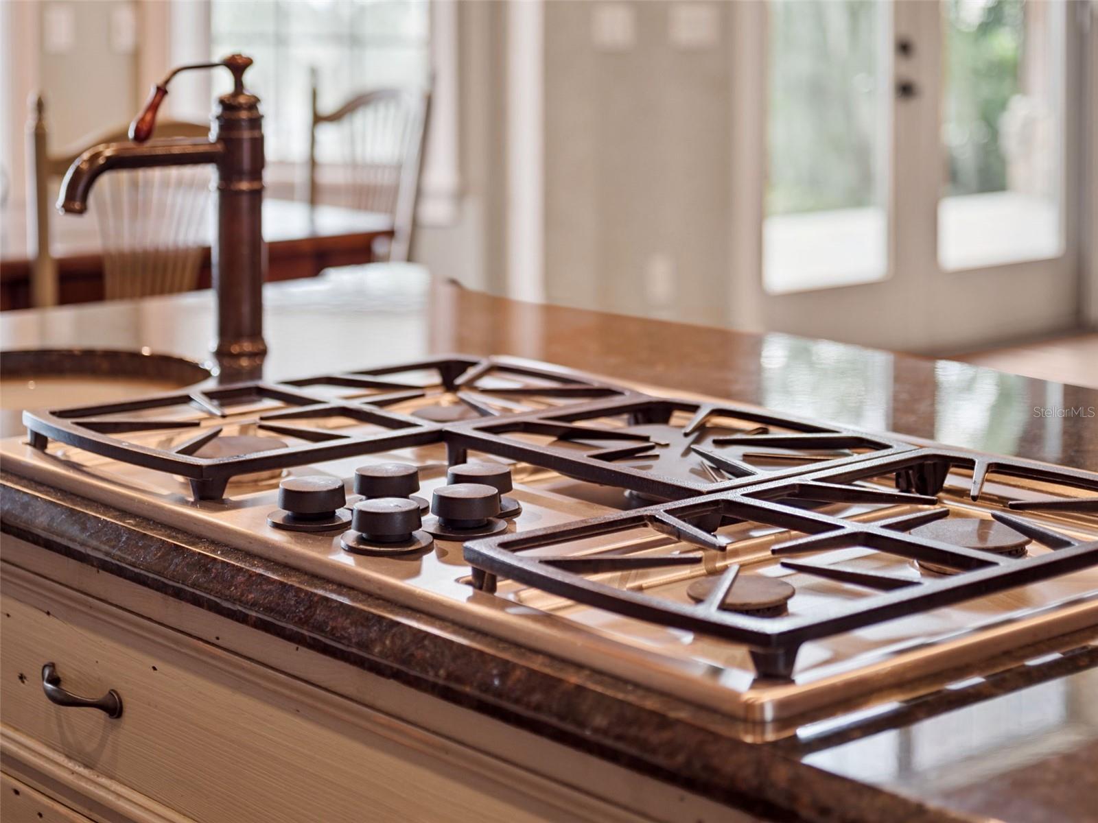 Image 16 of 51 For 1490 Lakeshore Drive