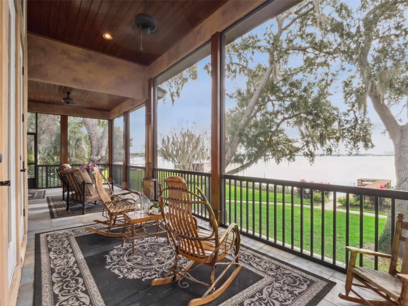 Image 39 of 51 For 1490 Lakeshore Drive