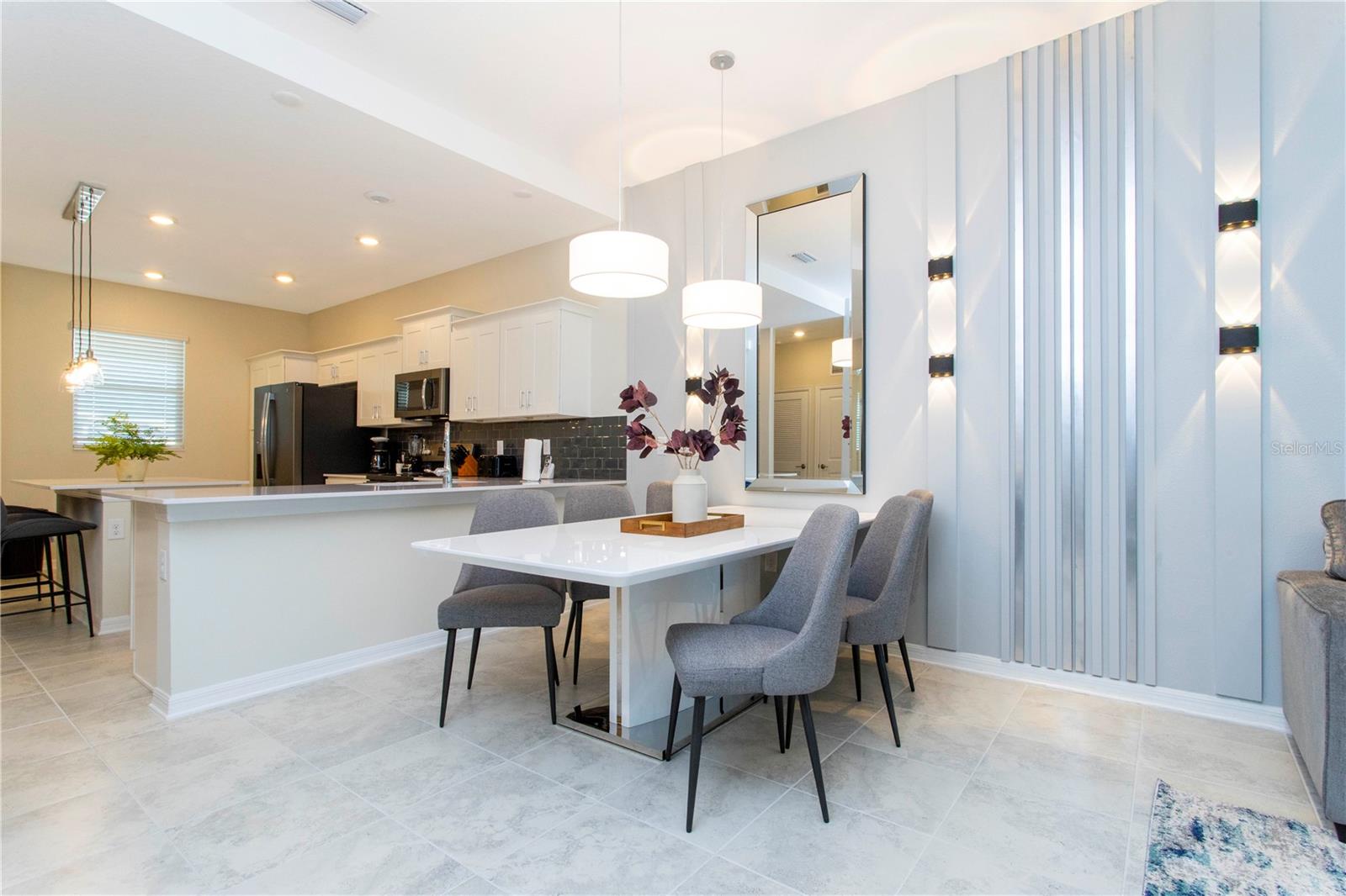 Image 11 of 55 For 3161 Paradox Circle 403