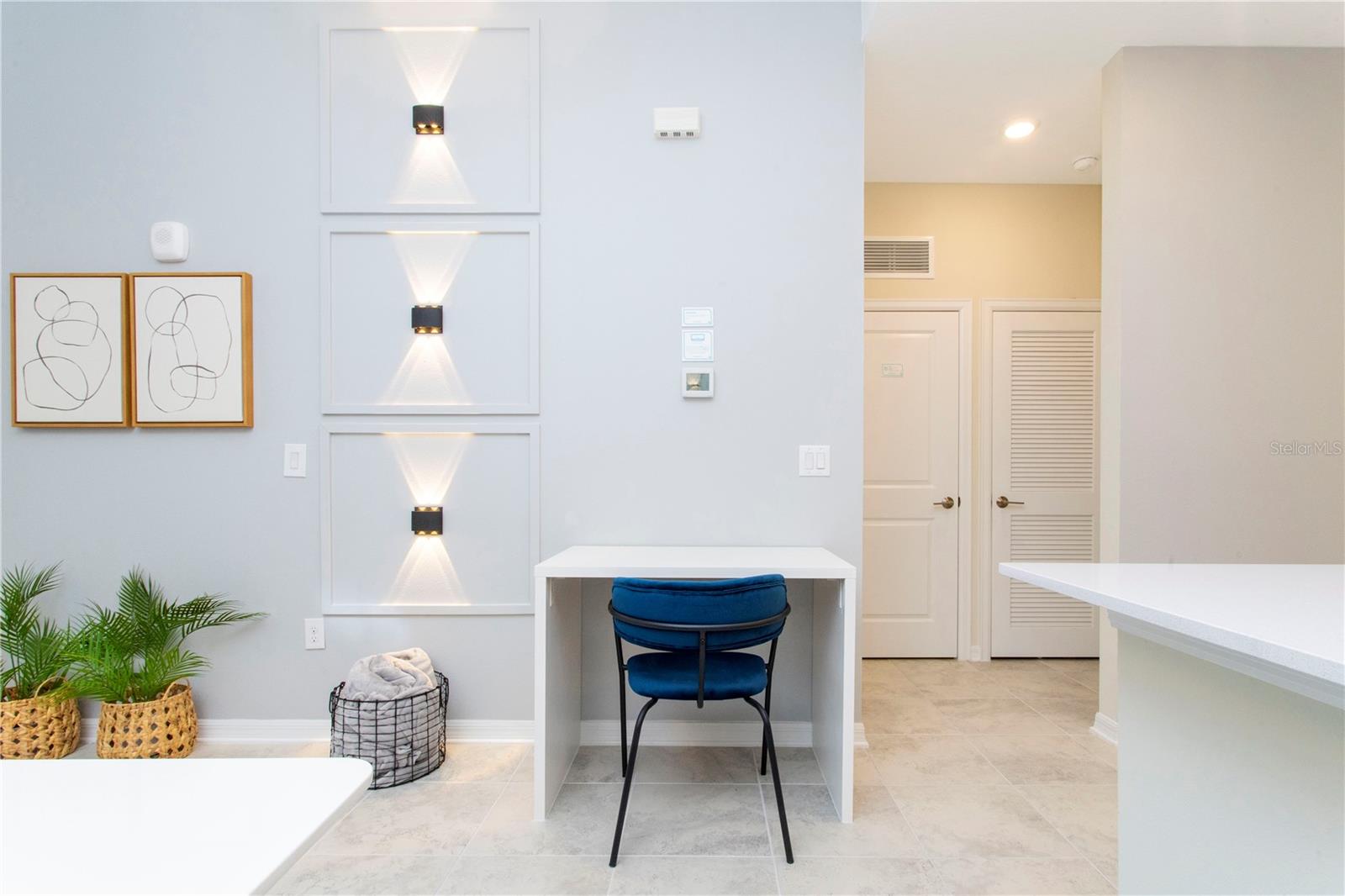 Image 14 of 55 For 3161 Paradox Circle 403