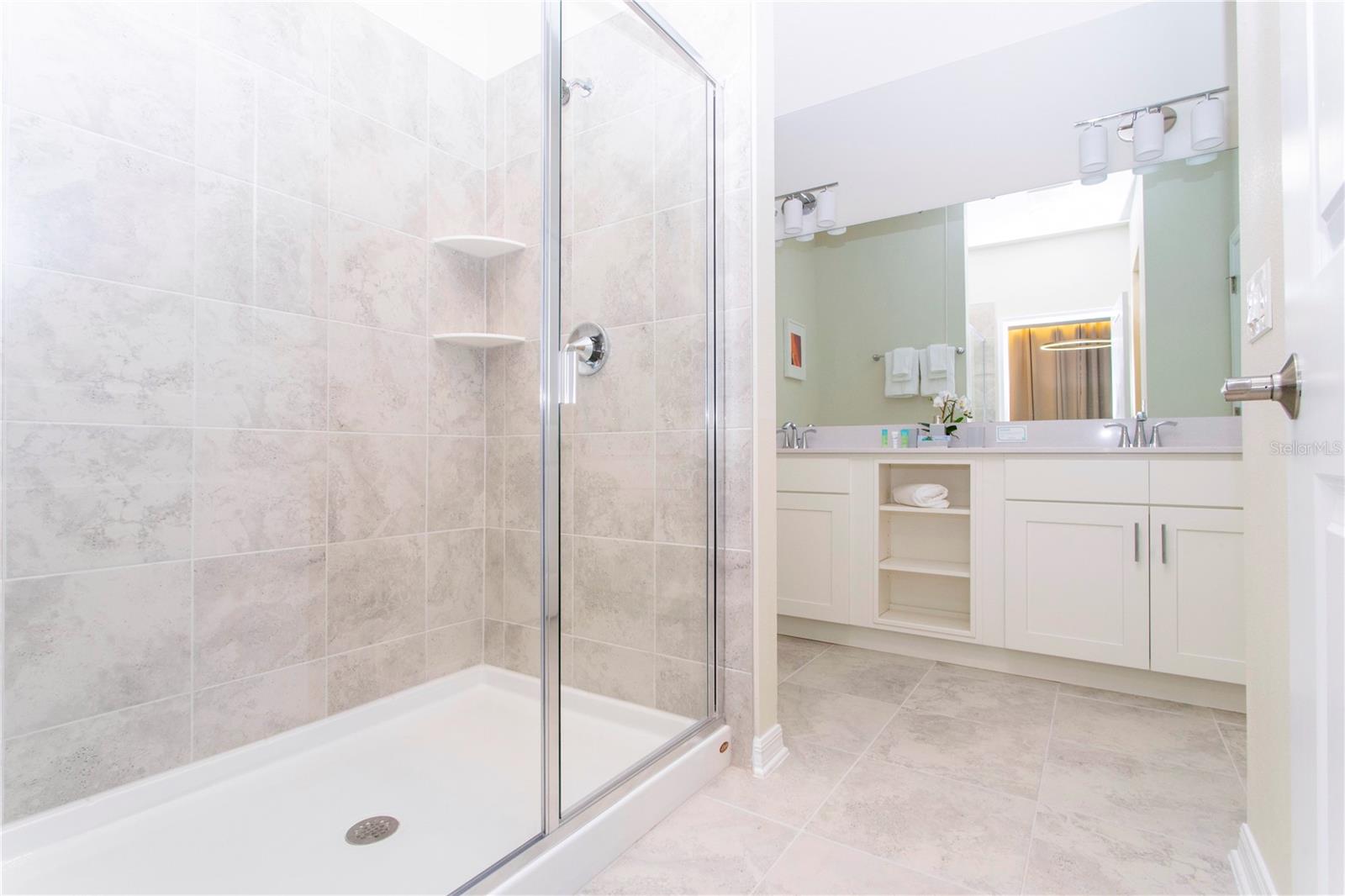 Image 28 of 55 For 3161 Paradox Circle 403