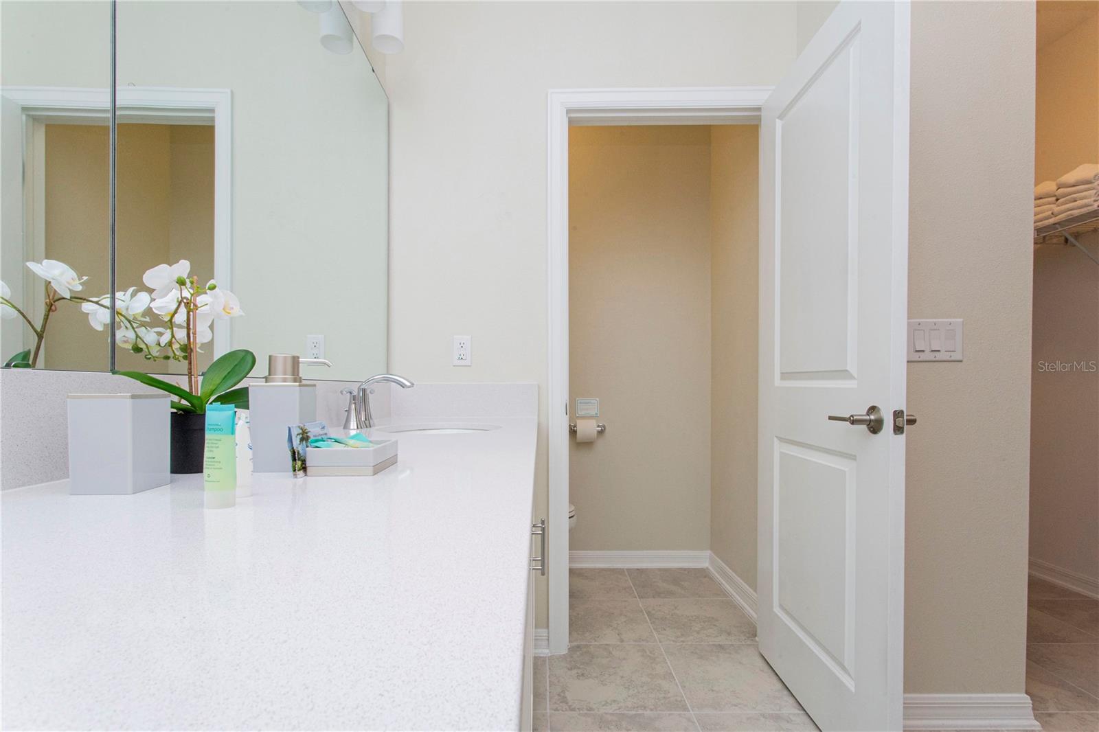 Image 30 of 55 For 3161 Paradox Circle 403