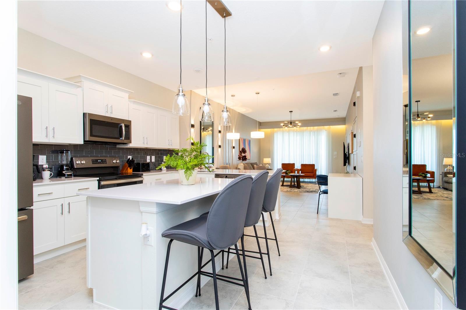 Image 4 of 55 For 3161 Paradox Circle 403