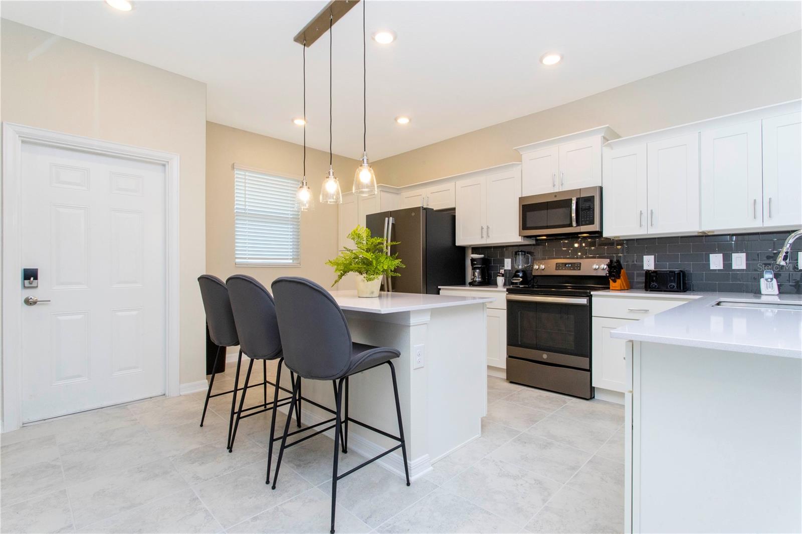 Image 7 of 55 For 3161 Paradox Circle 403