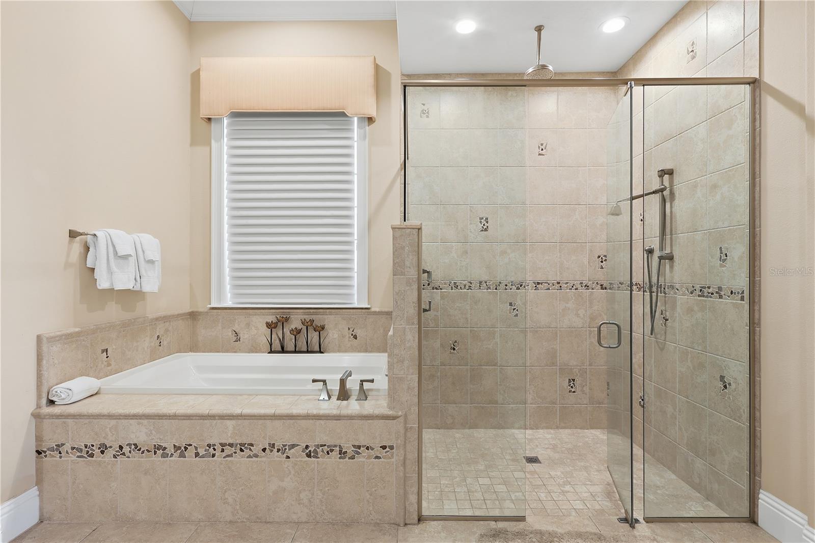 Image 42 of 85 For 441 Muirfield Loop