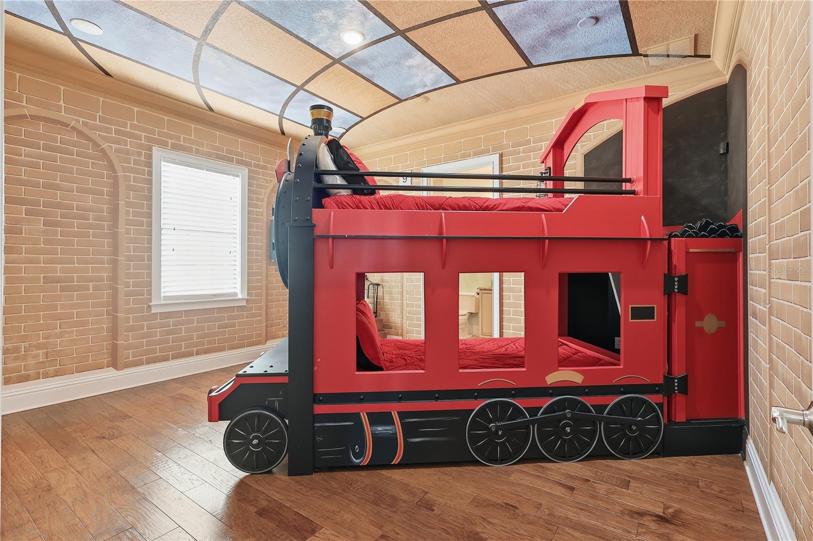 Image 63 of 85 For 441 Muirfield Loop