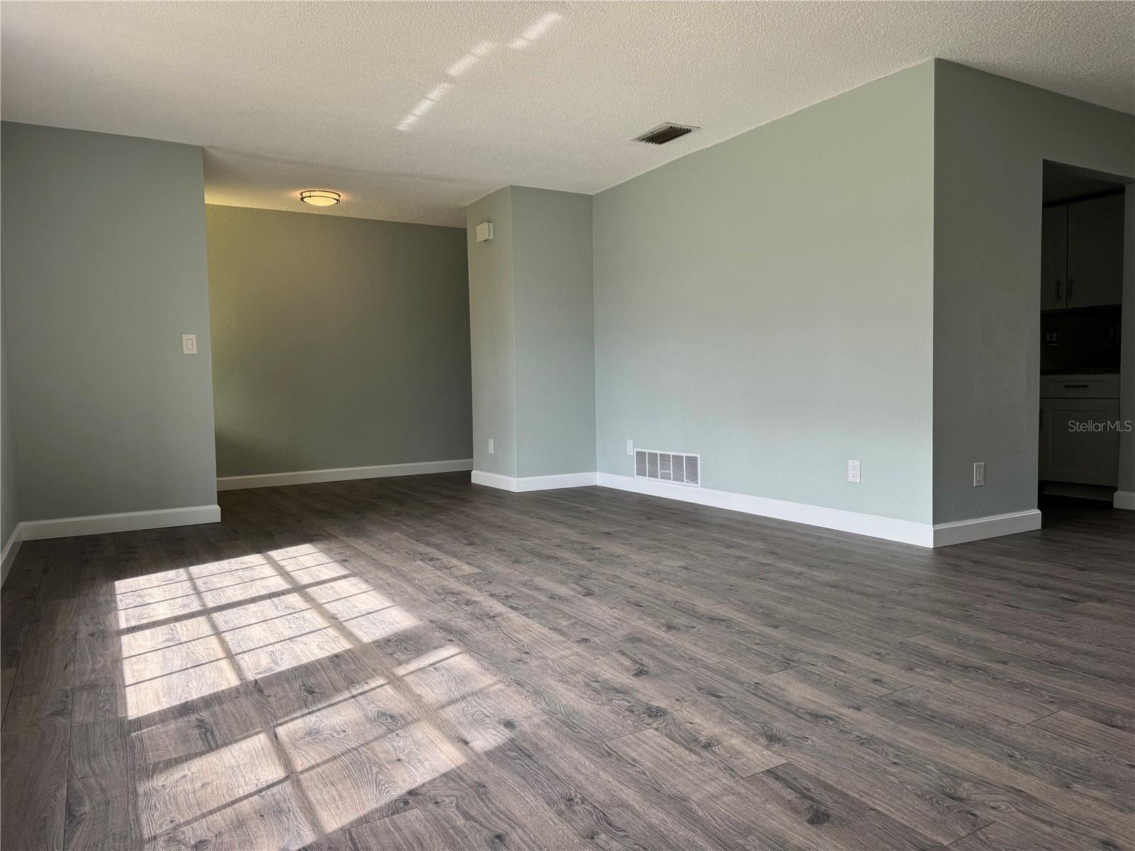 Image 26 of 31 For 1643 Jacobs Road